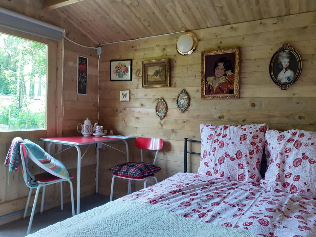 Wijndomein De Vier Ambachten -Overnachten In De Wijngaard Simonshaven Exterior foto